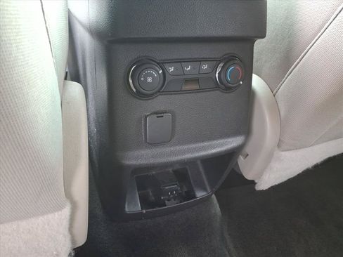 Used 2014 Ford Explorer FWD image 16