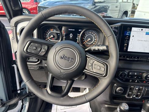 Used 2024 Jeep Wrangler Unlimited Sport AWD/4WD image 16