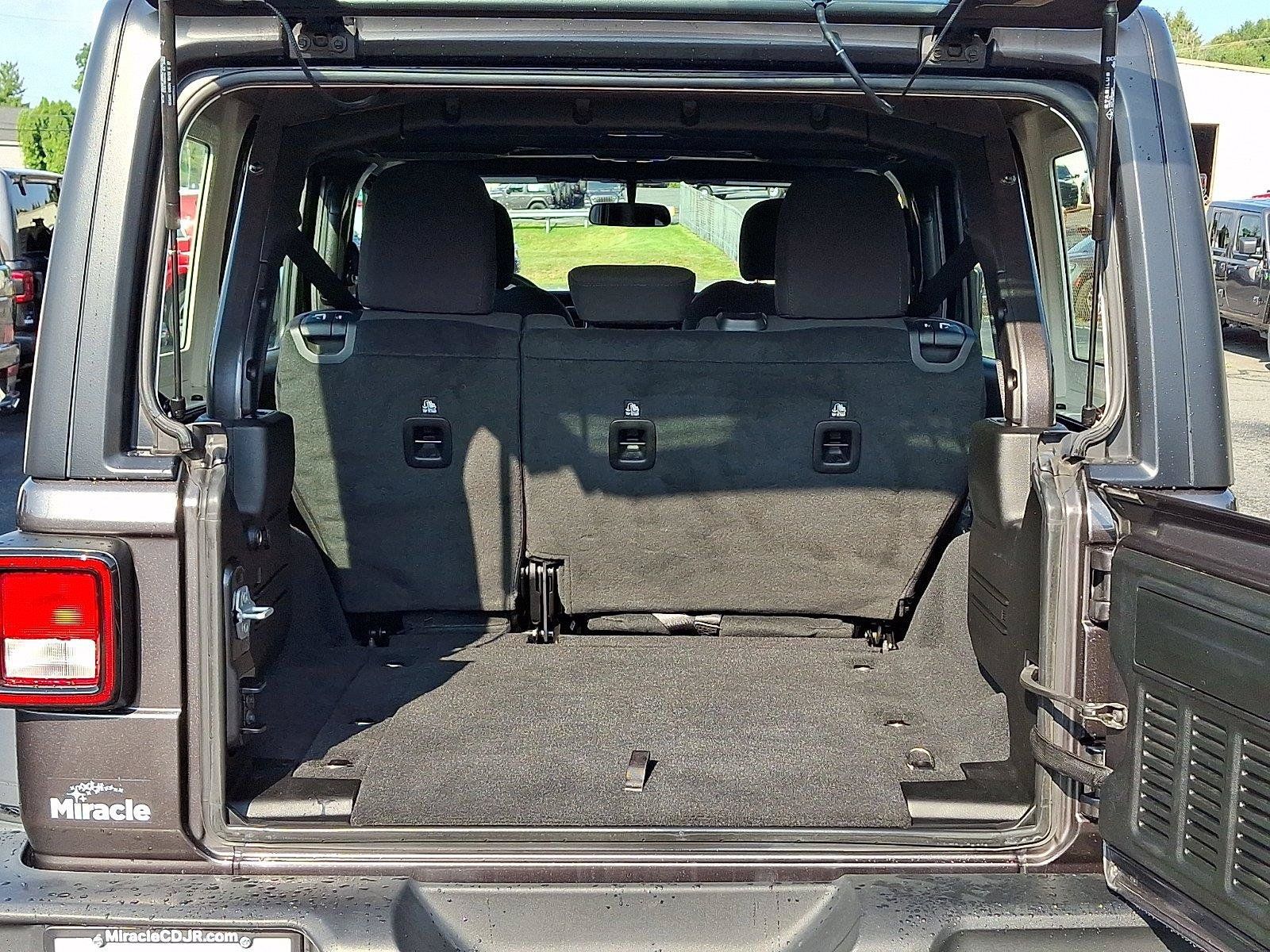 Used 2022 Jeep Wrangler Unlimited Sport AWD/4WD image 28