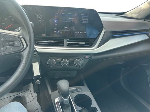 Used 2024 Chevrolet Trax LS image 11
