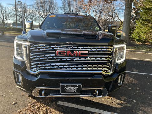 Used 2023 GMC Sierra 2500 Denali w/ Denali Ultimate Package image 3