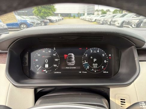 Used 2022 Land Rover Discovery HSE R-Dynamic AWD/4WD image 25