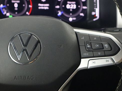Used 2022 Volkswagen Atlas Cross Sport SE AWD/4WD image 10