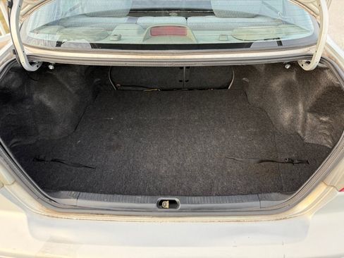 Used 2001 Toyota Corolla LE image 14