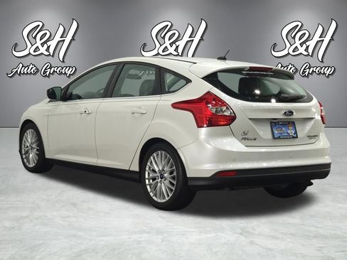 Used 2014 Ford Focus Titanium FWD image 20