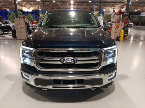 Used 2024 Ford F150 Lariat w/ Equipment Group 502A High AWD/4WD image 9