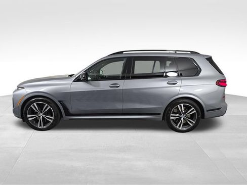 Used 2025 BMW X7 M60i AWD/4WD image 4
