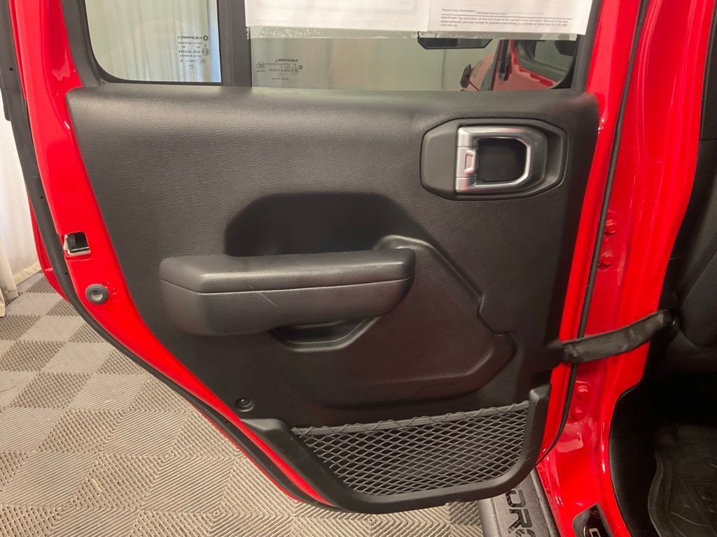 Used 2021 Jeep Gladiator Sport AWD/4WD image 30