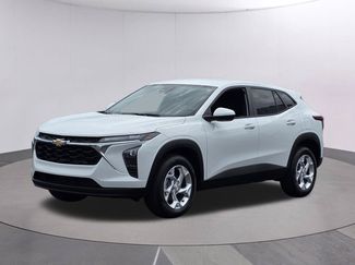 Used 2026 Chevrolet Trax LS w/ LS Convenience Package FWD video 1