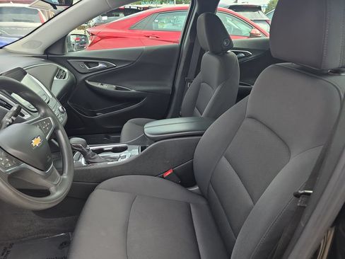 Used 2022 Chevrolet Malibu LT FWD image 9