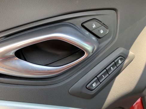 Used 2021 Chevrolet Camaro SS image 17