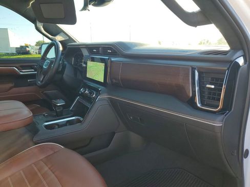 Certified 2024 GMC Sierra 1500 Denali Ultimate image 31