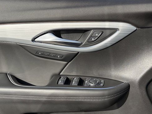 Certified 2024 Buick Envision Avenir AWD/4WD image 23