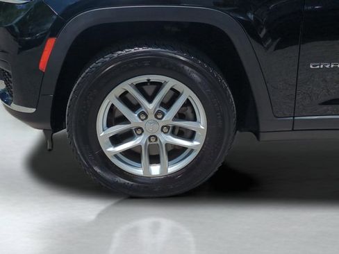 Used 2021 Jeep Grand Cherokee L Laredo w/ Luxury Tech Group I RWD image 25
