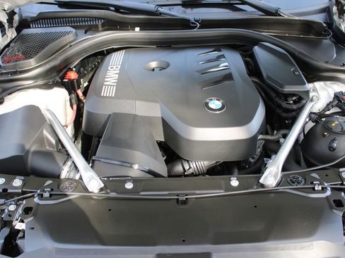 Used 2024 BMW 530i xDrive w/ Executive Package image 40