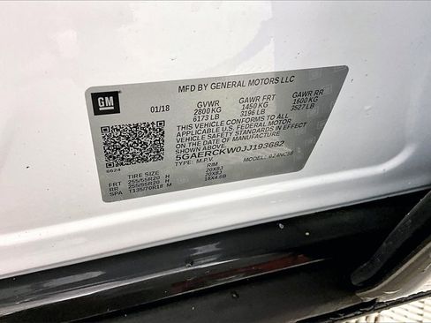 Used 2018 Buick Enclave Premium w/ Experience Buick Package image 27