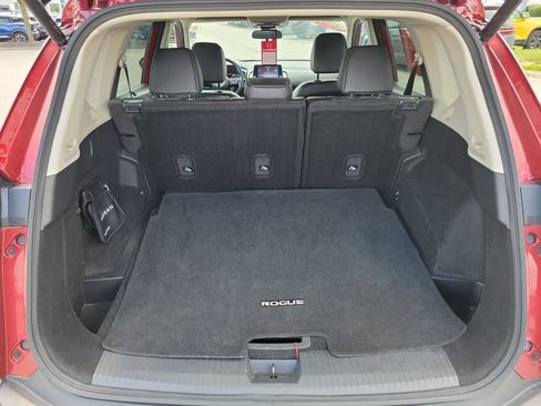 Used 2023 Nissan Rogue SV w/ SV Premium B Package AWD/4WD image 13