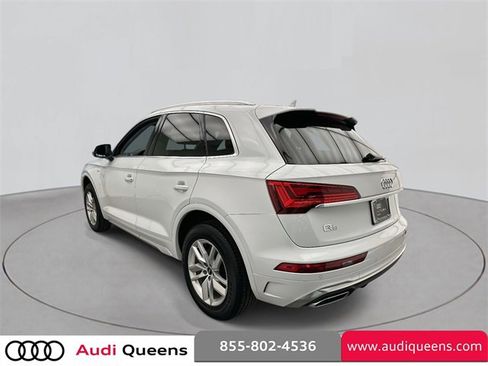 Certified 2023 Audi Q5 2.0T Premium w/ Convenience Package image 2