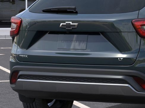 New 2026 Chevrolet Trax LT w/ Driver Confidence Package image 39
