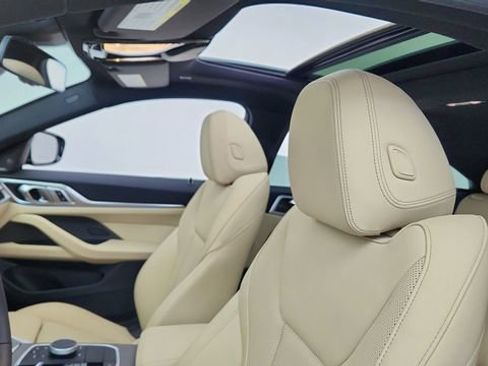Used 2025 BMW i4 eDrive40 w/ Premium Package RWD image 32