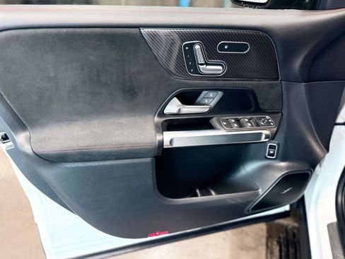 Used 2023 Mercedes-Benz GLB 35 AMG 4MATIC image 5