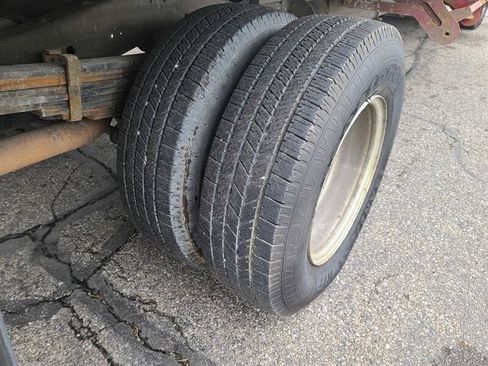 Used 2018 Chevrolet Express 4500 Extended w/ Driver Convenience Package image 28