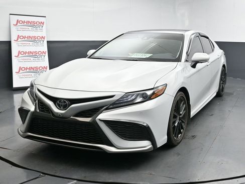 Used 2024 Toyota Camry XSE image 4