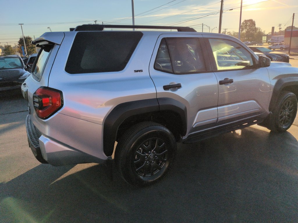 Certified 2026 Toyota 4Runner SR5 AWD/4WD image 4