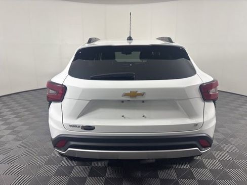 Used 2025 Chevrolet Trax LT w/ Driver Confidence Package FWD image 30
