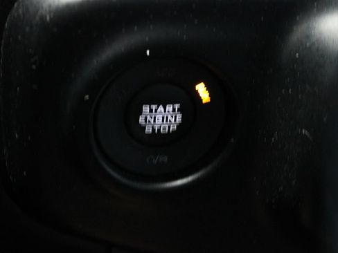 Used 2022 Jeep Wrangler Unlimited Sport AWD/4WD image 30