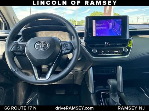 Used 2024 Toyota Corolla Cross LE w/ Moonroof Package AWD/4WD image 22