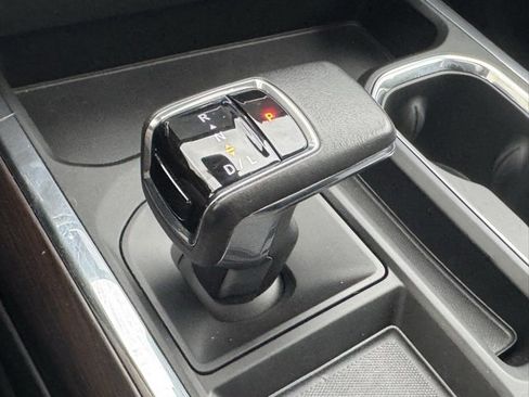 Used 2022 GMC Sierra 1500 SLT w/ SLT Premium Plus Package image 32