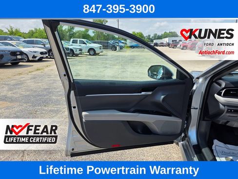 Used 2022 Toyota Camry LE FWD image 14
