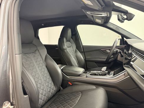 Certified 2025 Audi SQ7 Premium Plus AWD/4WD image 27