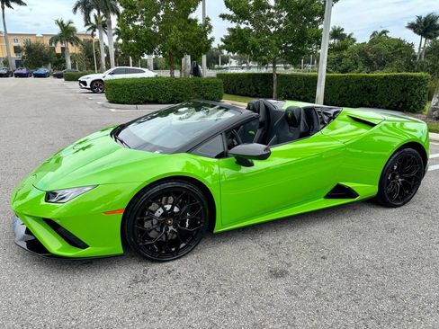 Used 2021 Lamborghini Huracan EVO RWD image 13