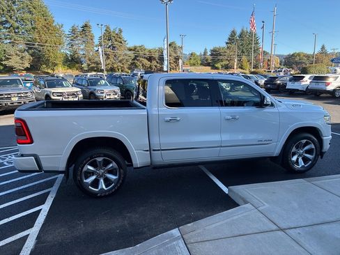 Used 2022 RAM 1500 Limited image 8