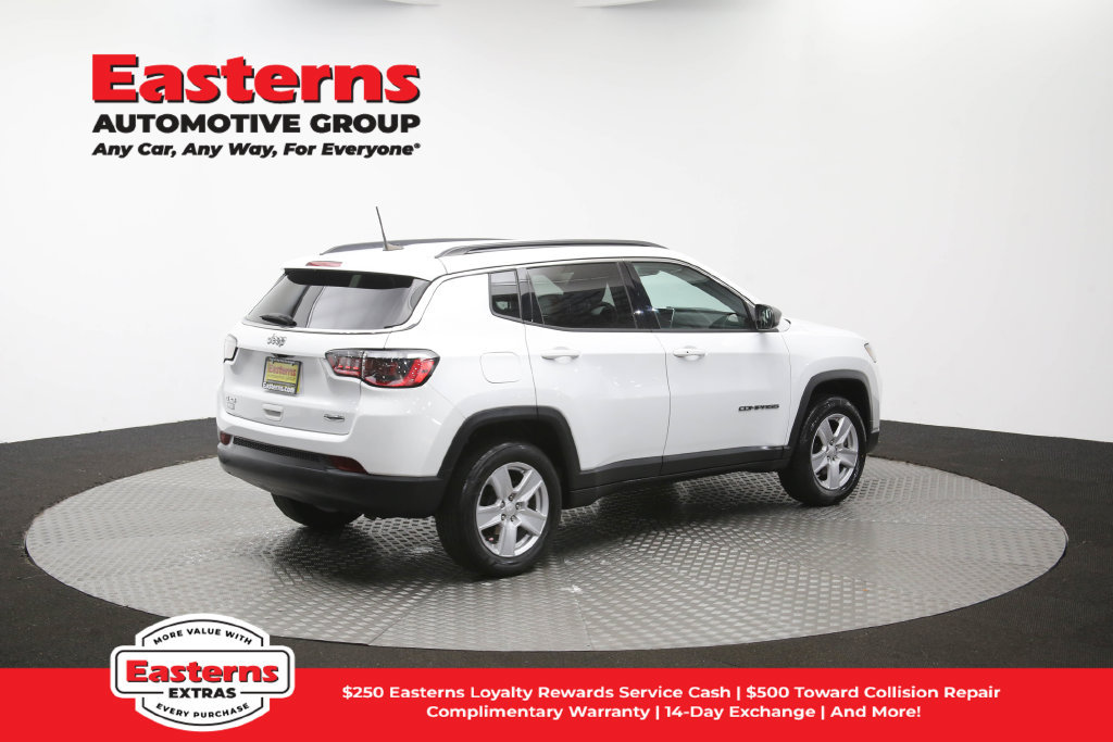 Used 2022 Jeep Compass Latitude w/ Convenience Group AWD/4WD image 42