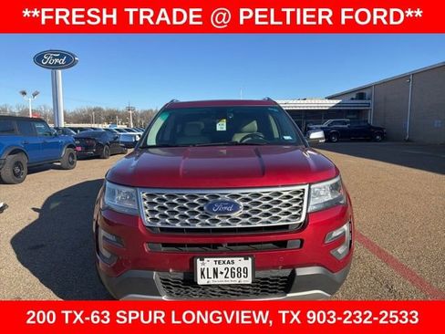 Used 2016 Ford Explorer Platinum image 2