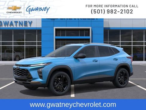 New 2026 Chevrolet Trax ACTIV w/ Sunroof Package FWD image 2