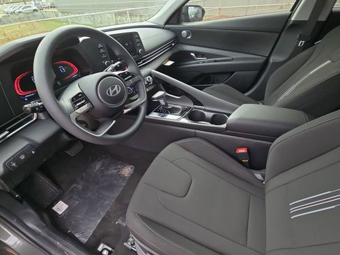 New 2026 Hyundai Elantra Blue image 15