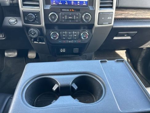 Used 2020 Ford F150 Lariat w/ Trailer Tow Package AWD/4WD image 19