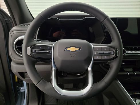 New 2025 Chevrolet Colorado LT w/ LT Convenience Package image 7