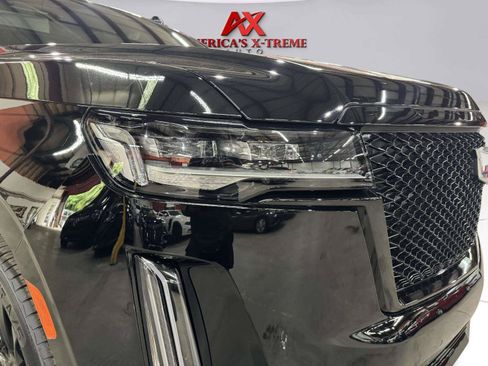 Used 2022 Cadillac Escalade ESV Premium Luxury AWD/4WD image 14