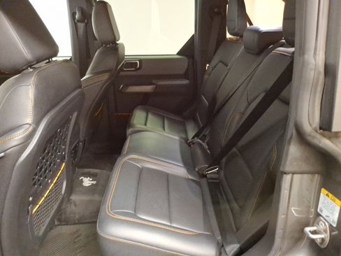 Used 2022 Ford Bronco Badlands w/ Sasquatch Package image 11