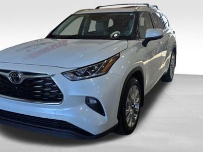 Used 2022 Toyota Highlander Limited