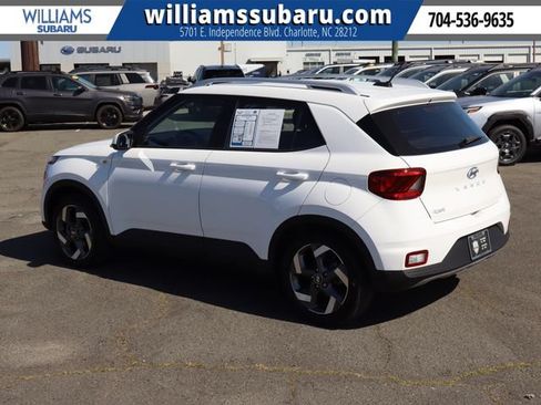Used 2023 Hyundai Venue SEL w/ Cargo Package FWD image 6