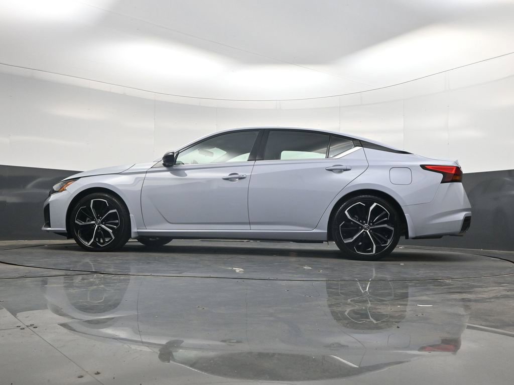 Certified 2024 Nissan Altima 2.5 SR FWD image 39