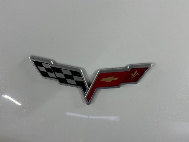 Used 2006 Chevrolet Corvette Coupe w/ Preferred Equipment Group RWD image 24
