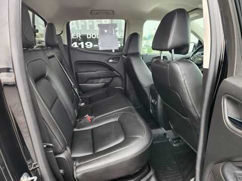 Used 2019 Chevrolet Colorado LT w/ Redline Special Edition AWD/4WD image 12