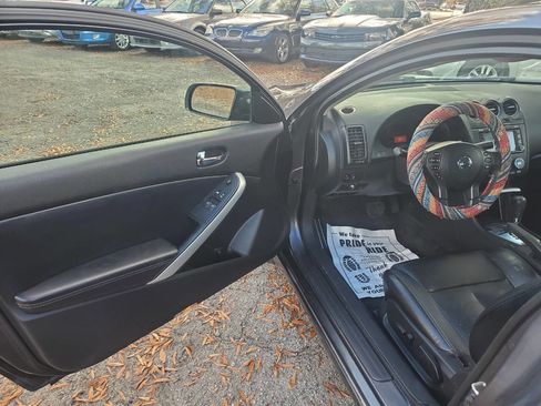 Used 2012 Nissan Altima 3.5 SR w/ Technology Pkg image 9